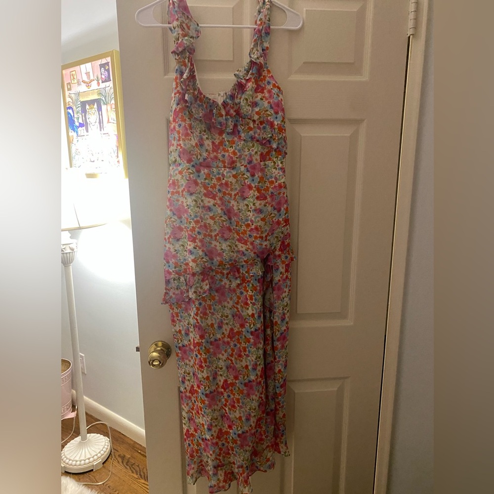 Floral maxi dress with slit